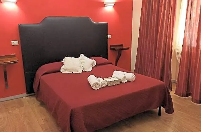 Domina Popolo 4*
